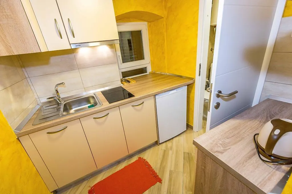 Apartment Studio Apartman Hana Lovran