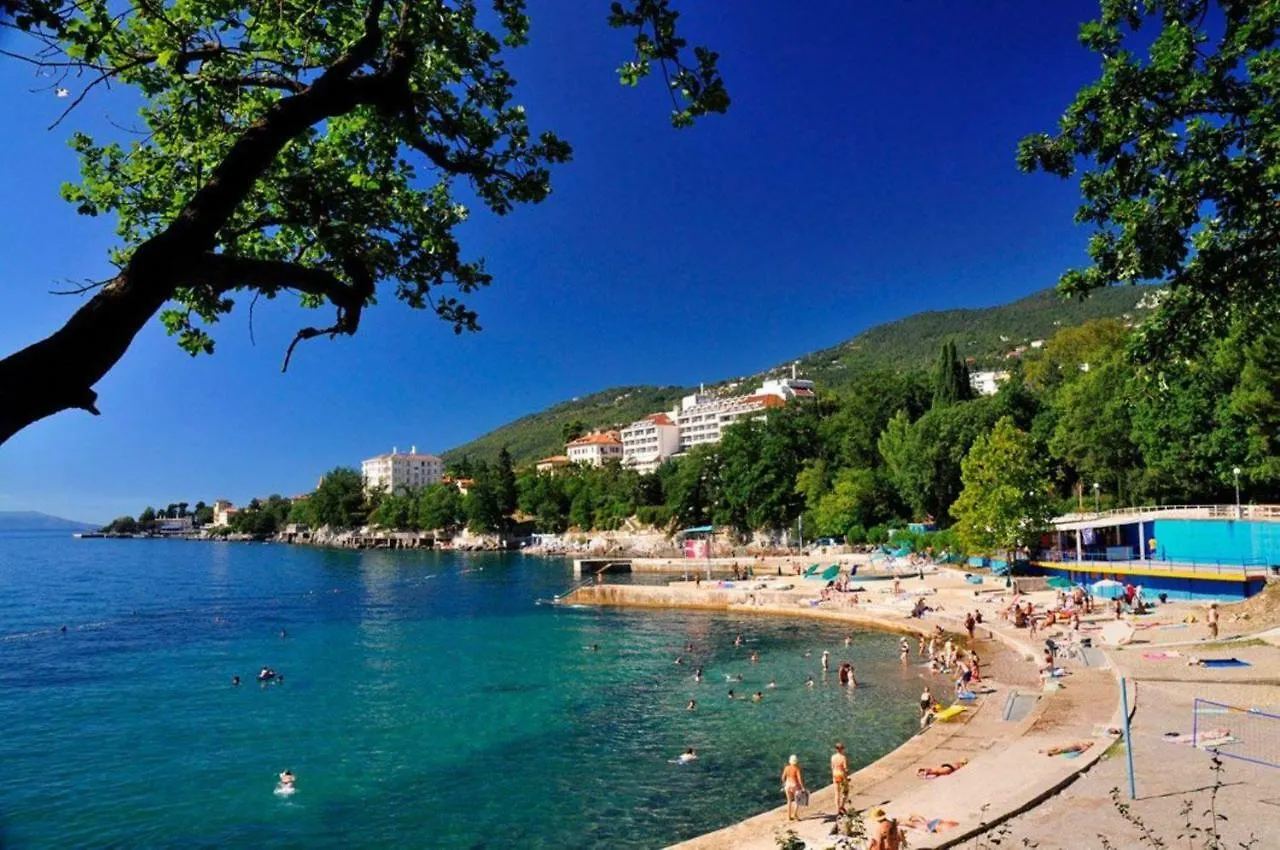 Studio Apartman Hana Lovran Croatia